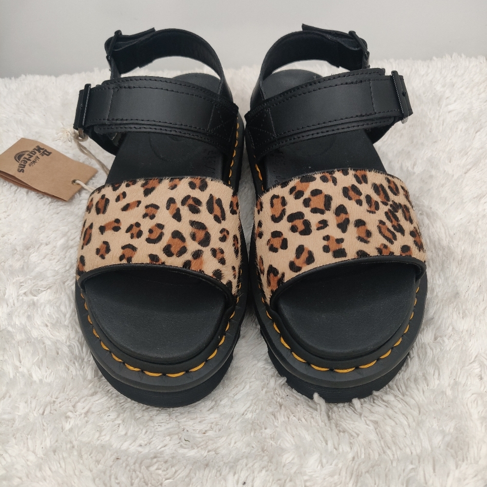 New Dr.Martens leopard print chunky sandal sz 7.5 - Picture 2 of 7